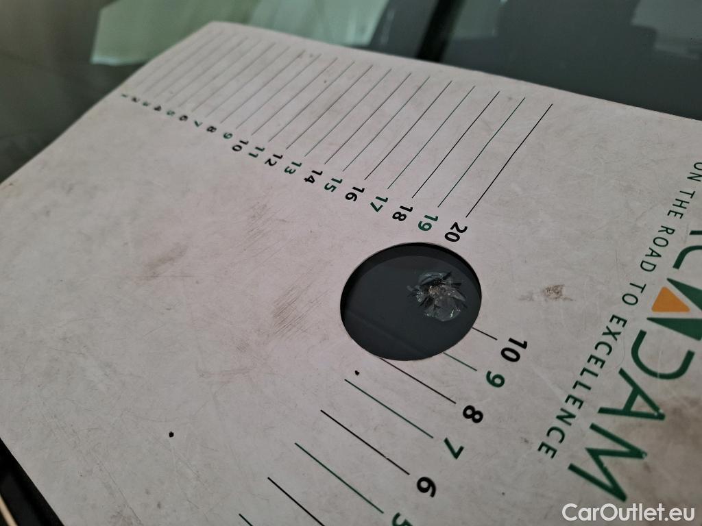  Mercedes  GLA MERCEDES-BENZ  / 2020 / 5P / SUV 2.0  200 D BUSINESS LINE DCT #4