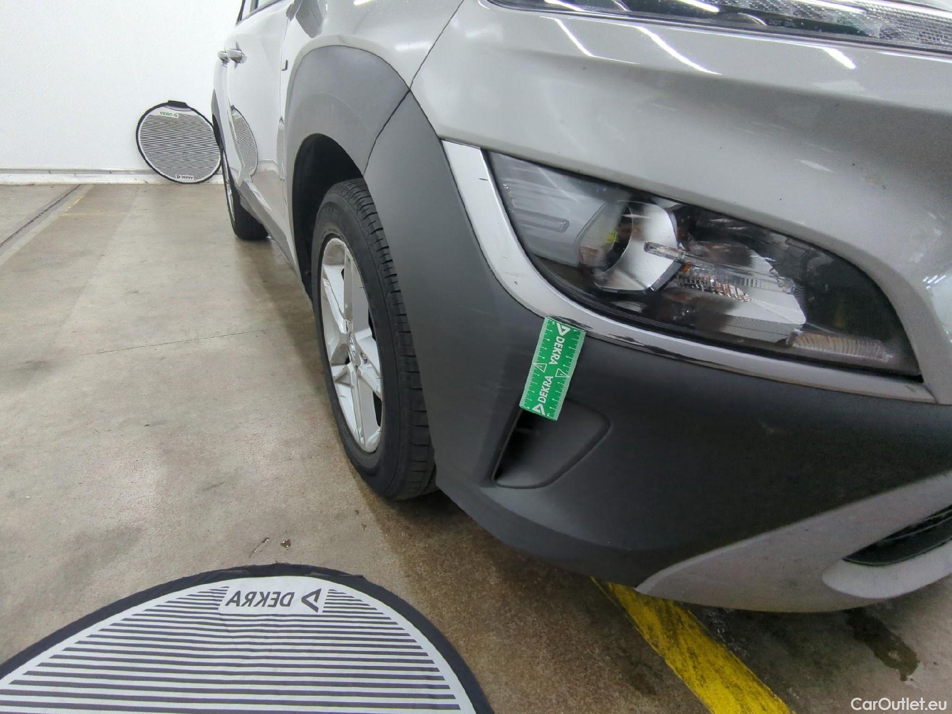  Hyundai  Konna HYUNDAI Kona / 2020 / 5P / SUV 1.0 T-GDI 120 HYBRID 48V BUSINESS #26