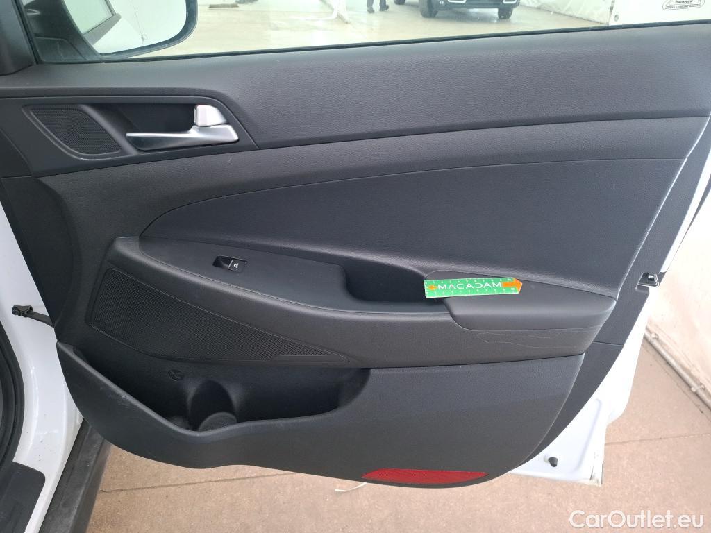  Hyundai  Tucson  Business 2WD 1.6 CRDi 135CV BVA7 E6dT #13