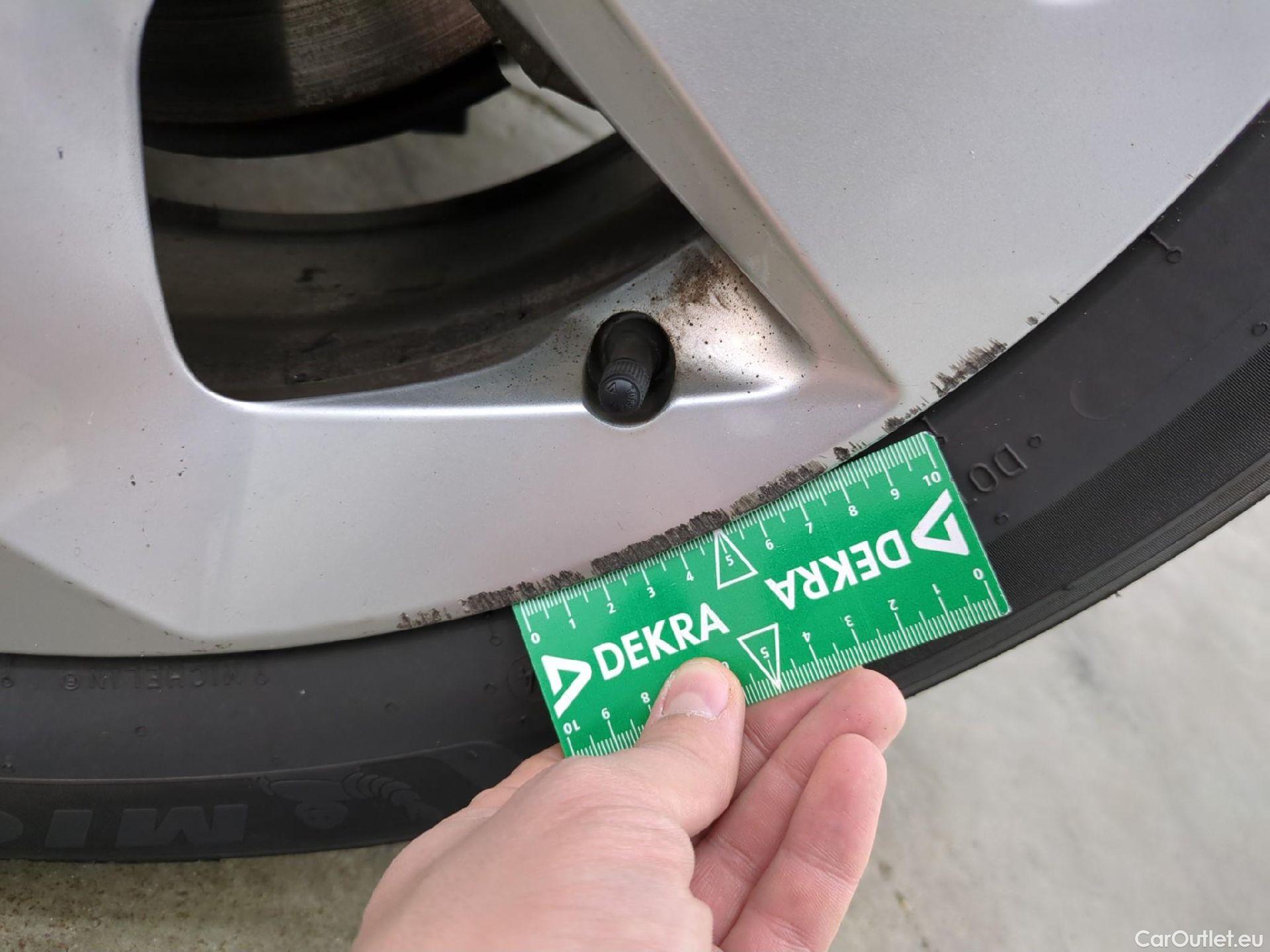  Nissan  Qashqai NISSAN  / 2017 / 5P / Crossover 1.5 DCI 115 DCT Business Edition #21