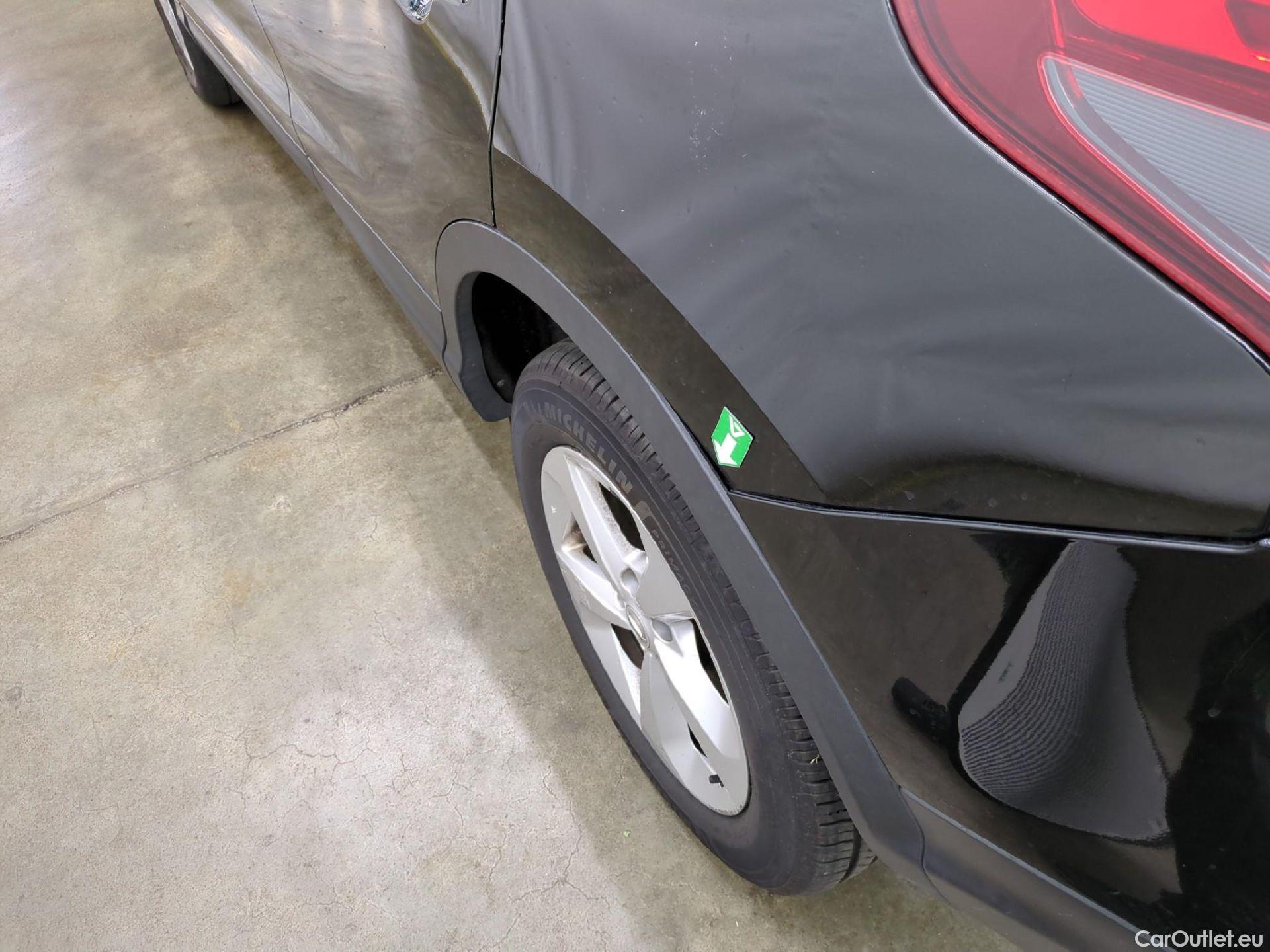  Nissan  Qashqai NISSAN  / 2017 / 5P / Crossover 1.5 DCI 115 DCT Business Edition #52