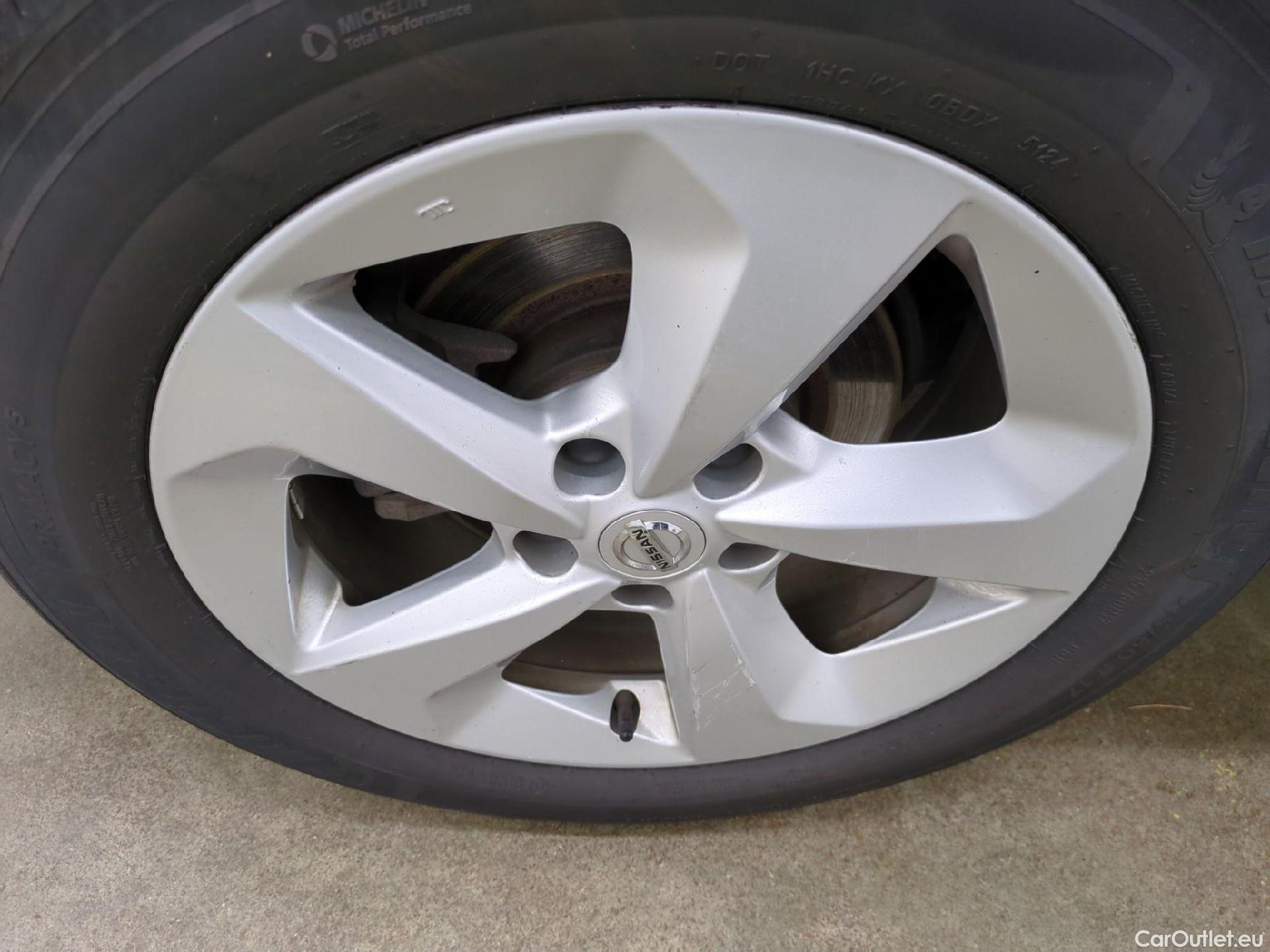  Nissan  Qashqai NISSAN  / 2017 / 5P / Crossover 1.5 DCI 115 DCT Business Edition #28