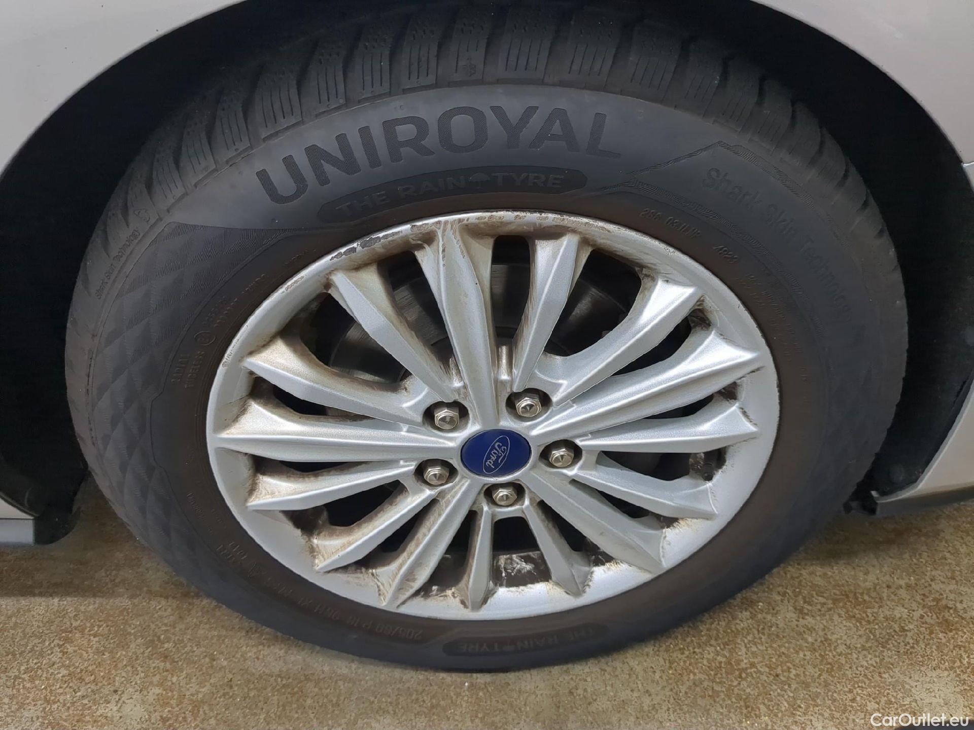  Ford  Focus  Berline Titanium 1.0 EcoBoost 125CV BVM6 E6dT #1