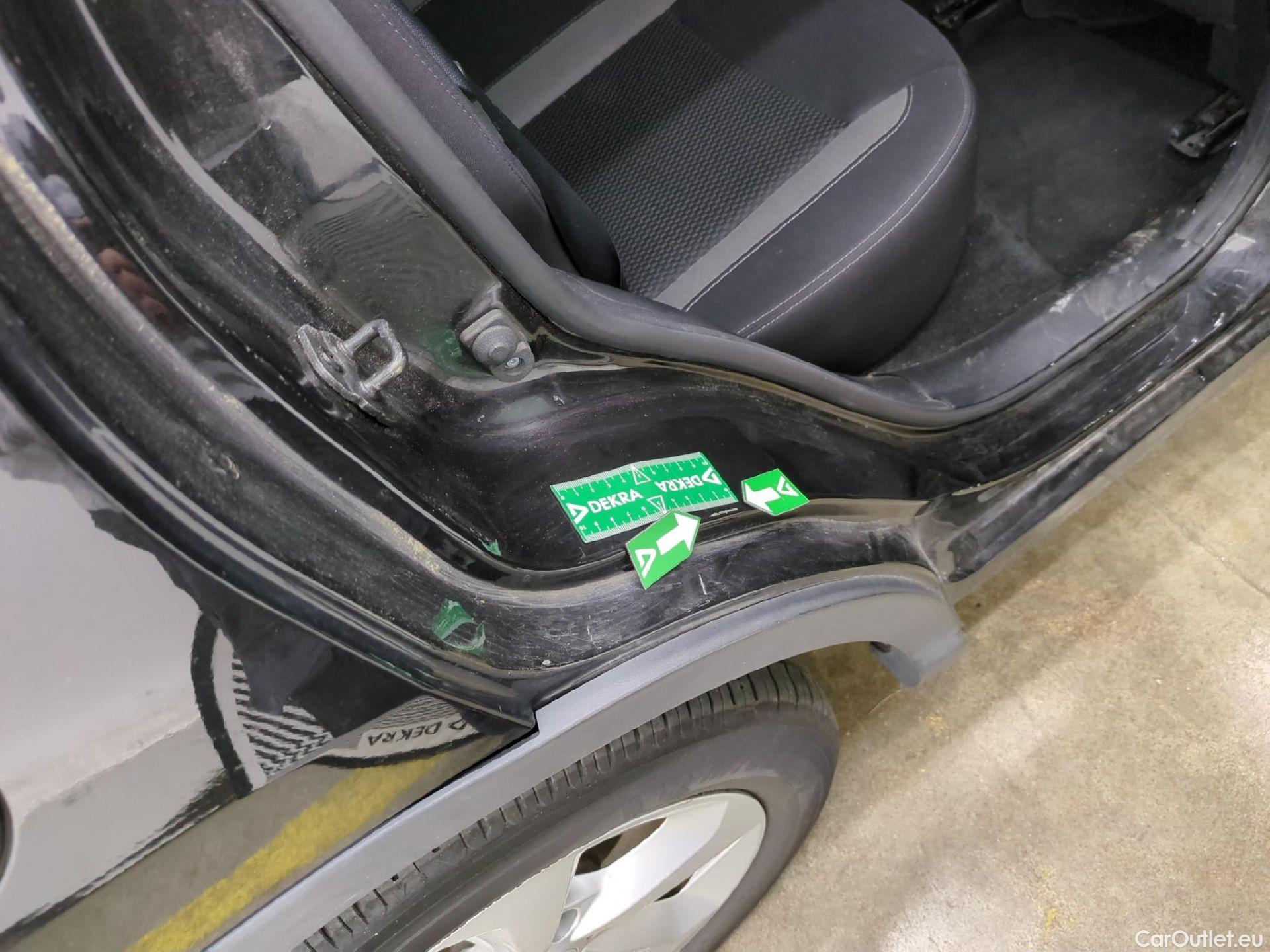  Nissan  Qashqai NISSAN  / 2017 / 5P / Crossover 1.5 DCI 115 DCT Business Edition #36