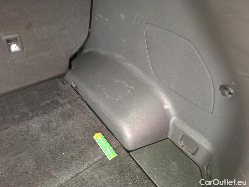  Hyundai  Tucson  Business 2WD 1.6 CRDi 135CV BVA7 E6dT #16