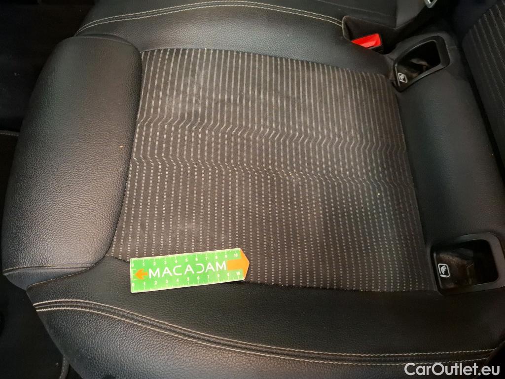  Mercedes  GLA MERCEDES-BENZ  / 2020 / 5P / SUV 1.3  250 e BUSINESS LINE DCT #5