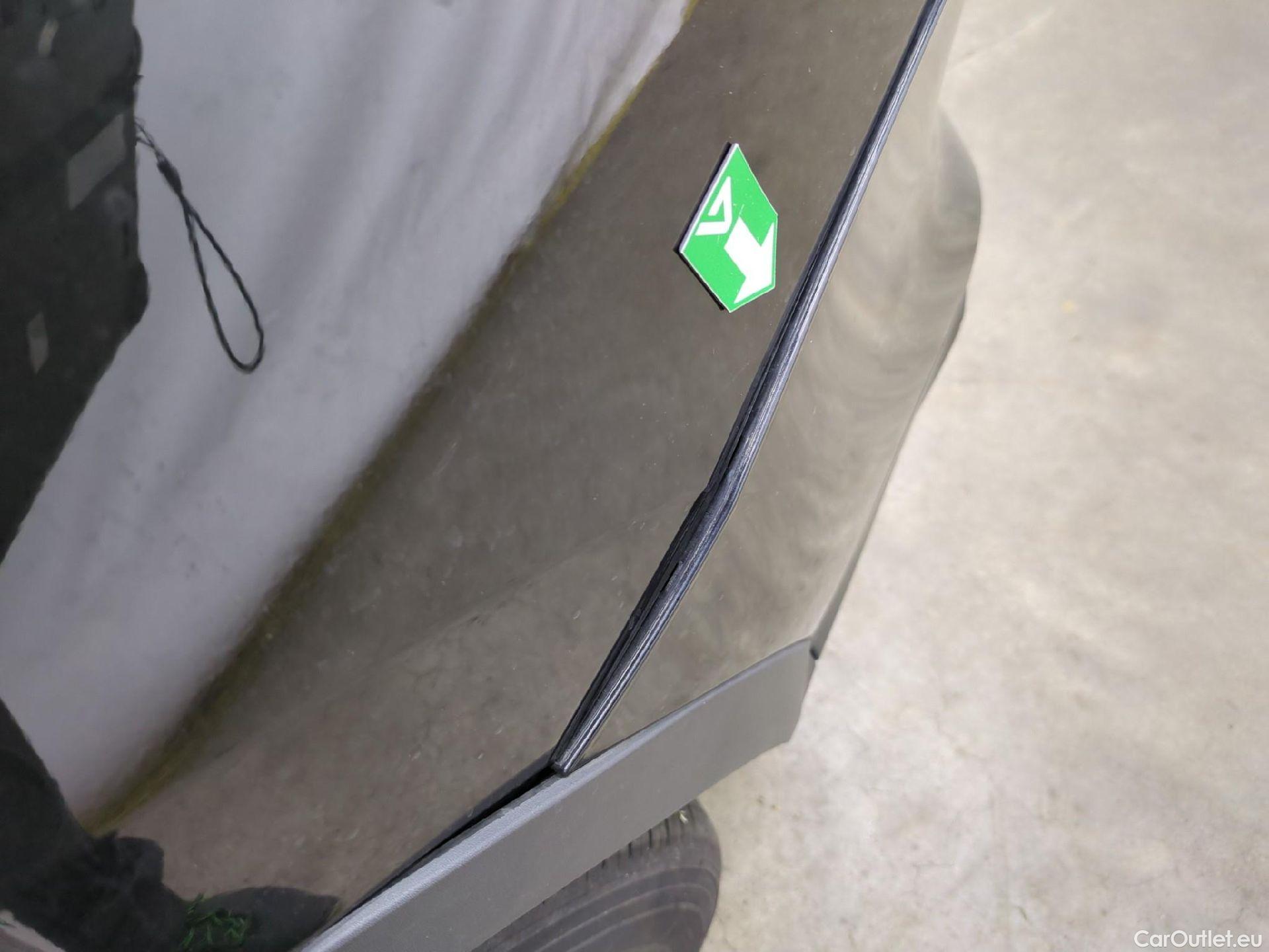  Nissan  Qashqai NISSAN  / 2017 / 5P / Crossover 1.5 DCI 115 DCT Business Edition #49