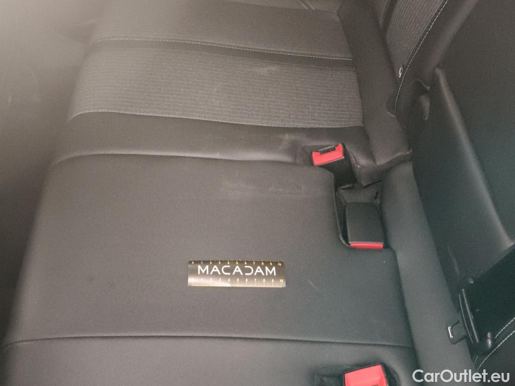  Peugeot  3008  II Allure Pack 1.5 HDi 130CV BVA8 E6d #68