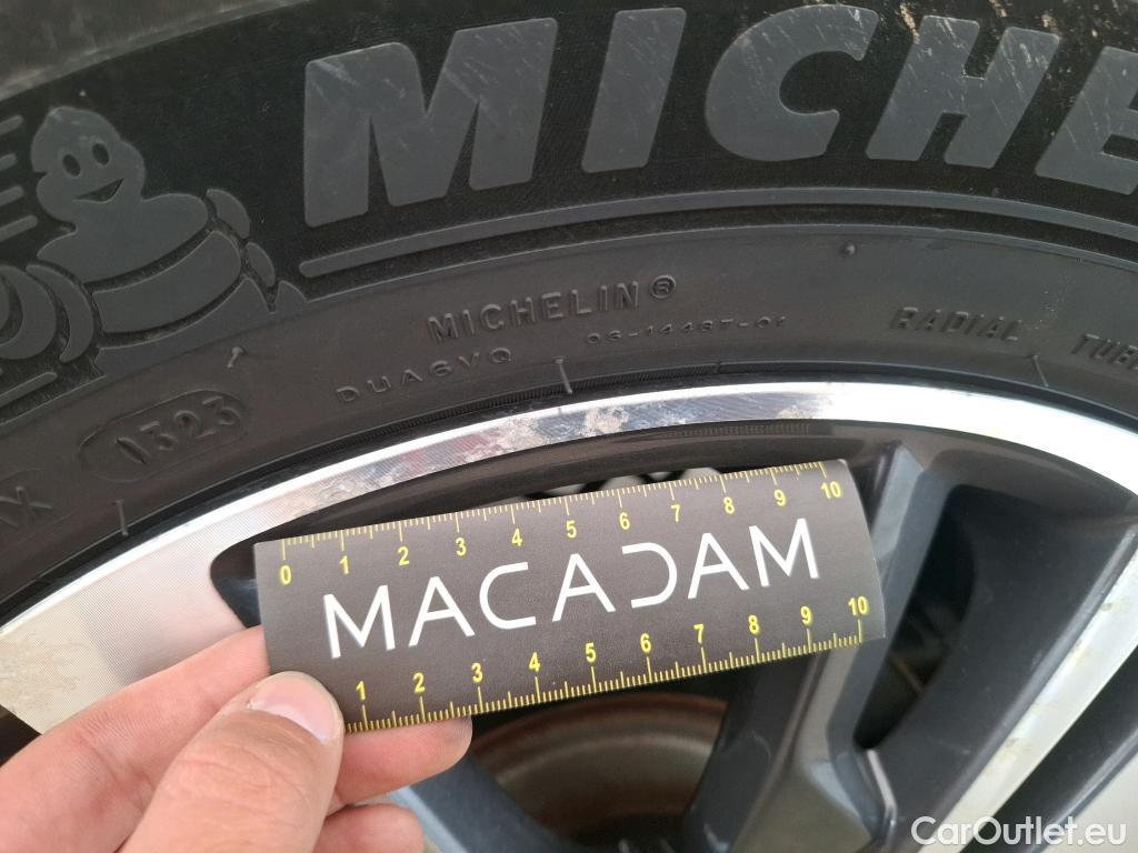  Peugeot  3008  Allure 1.5 HDi 130CV BVA8 E6d #55