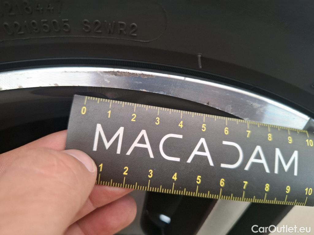  Peugeot  3008  Allure 1.5 HDi 130CV BVA8 E6d #41