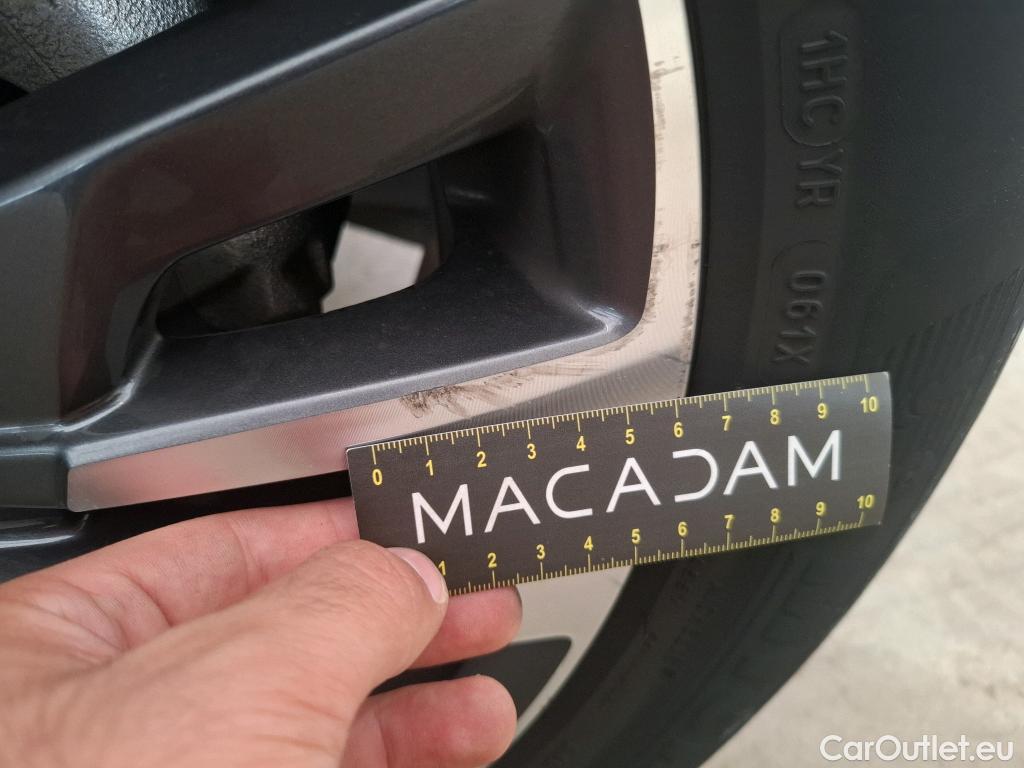  Peugeot  3008  Allure 1.5 HDi 130CV BVA8 E6d #65