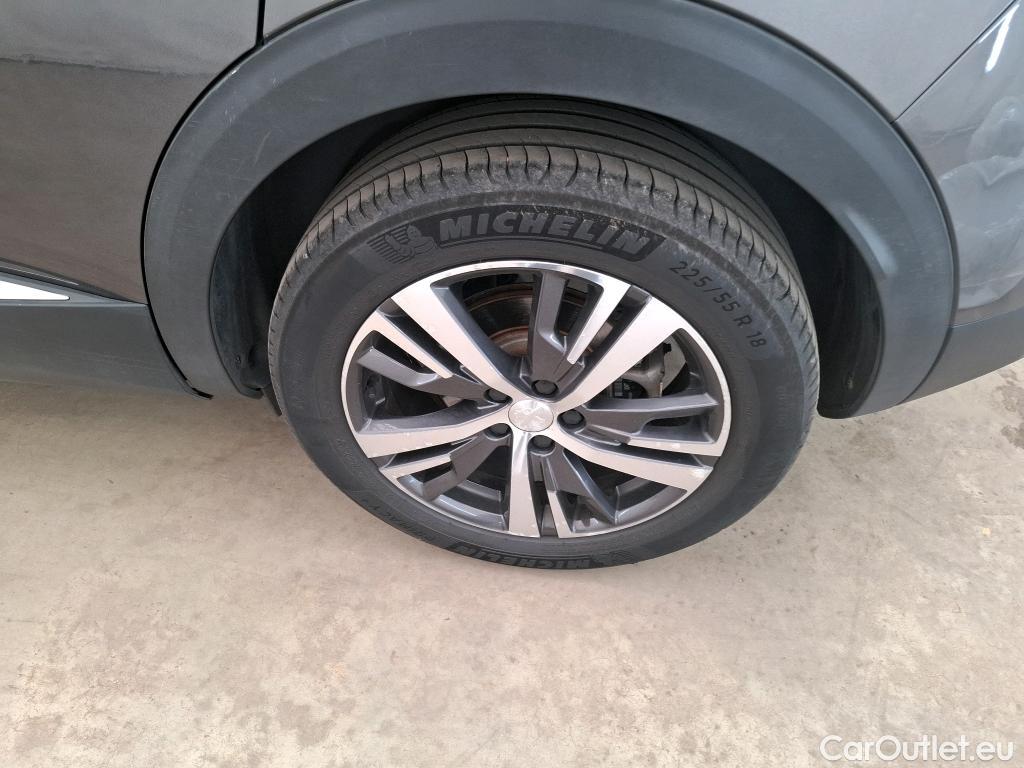  Peugeot  3008  Allure 1.5 HDi 130CV BVA8 E6d #47