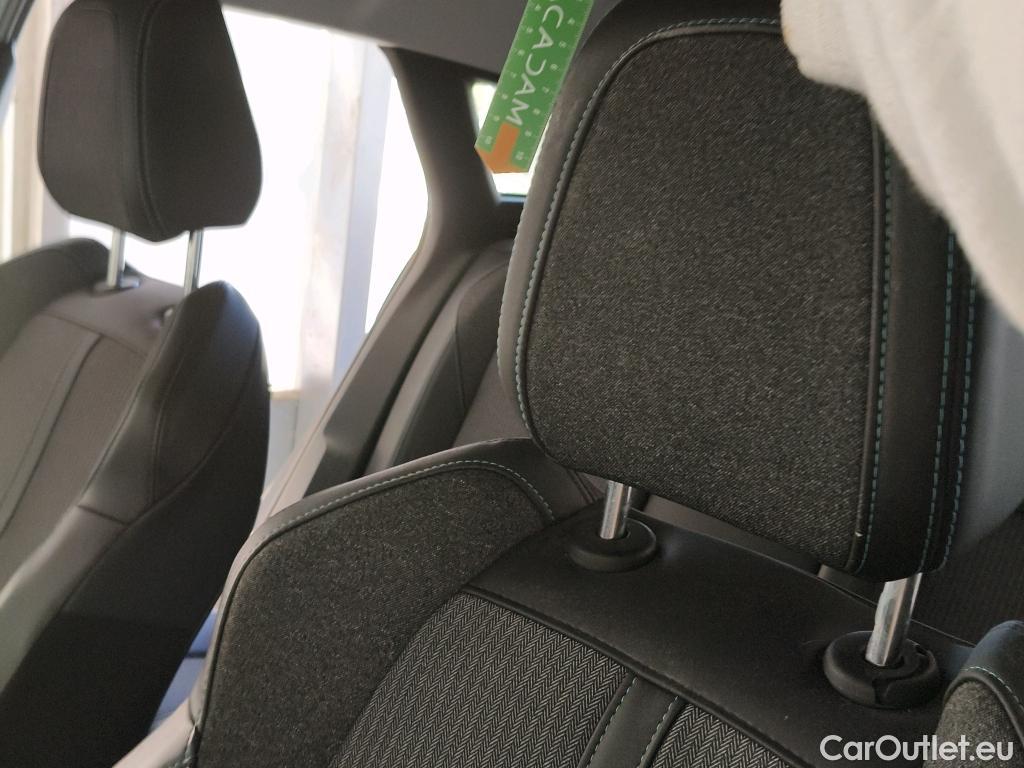  Peugeot  3008  II Allure Pack 1.5 HDi 130CV BVA8 E6d #66