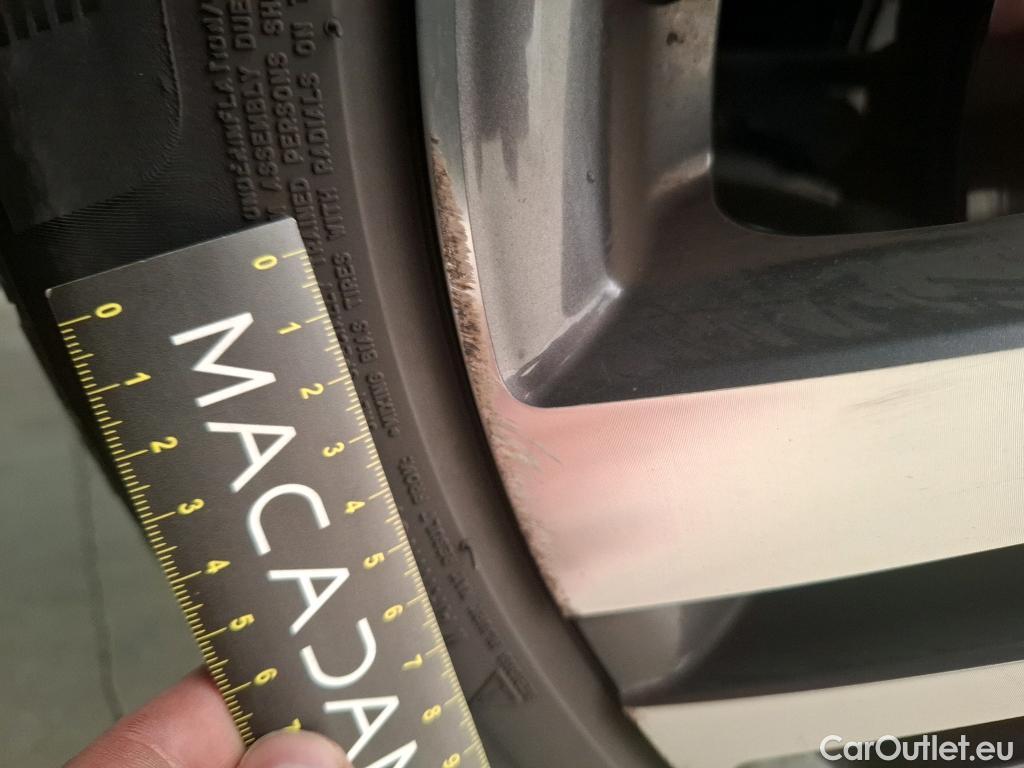  Peugeot  3008  Allure 1.5 HDi 130CV BVA8 E6d #64