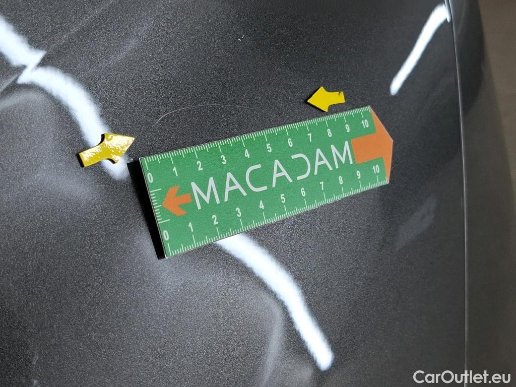  Peugeot  5008  Active Pack 1.5 HDi 130CV BVA8 7 Sieges E6d #9