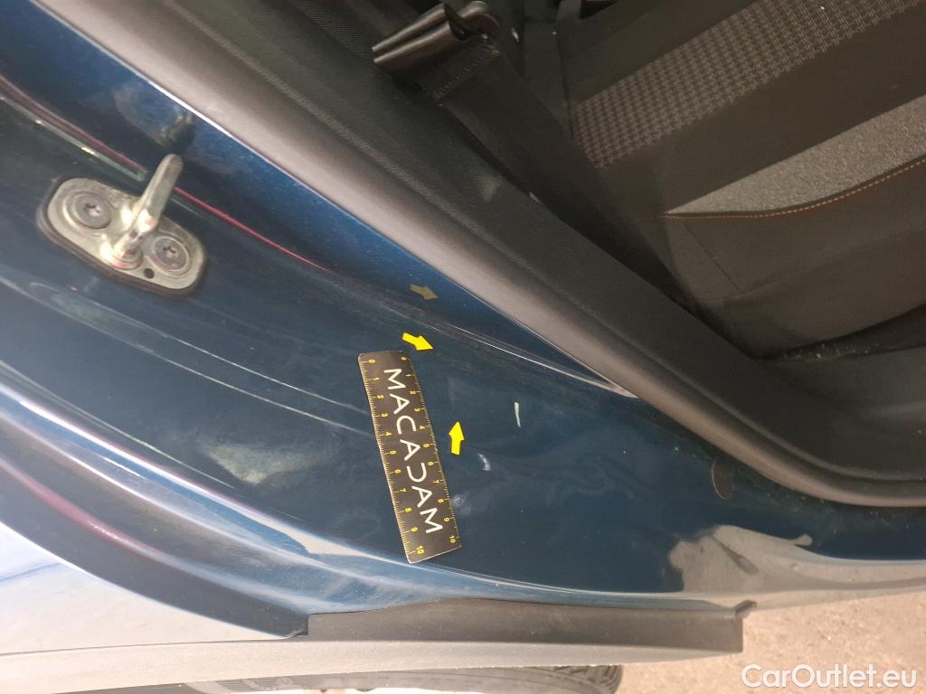  Peugeot  3008  Active Pack 1.5 HDi 130CV BVA8 E6d #22