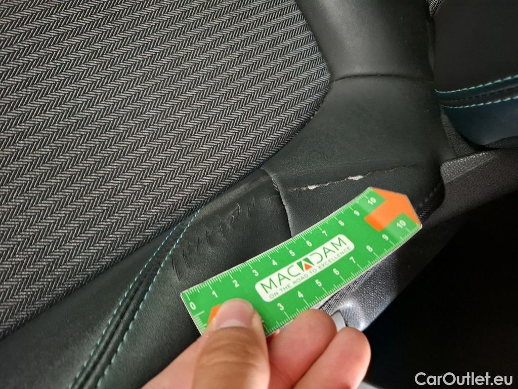  Peugeot  3008  Allure Pack 1.5 HDi 130CV BVM6 E6d #2