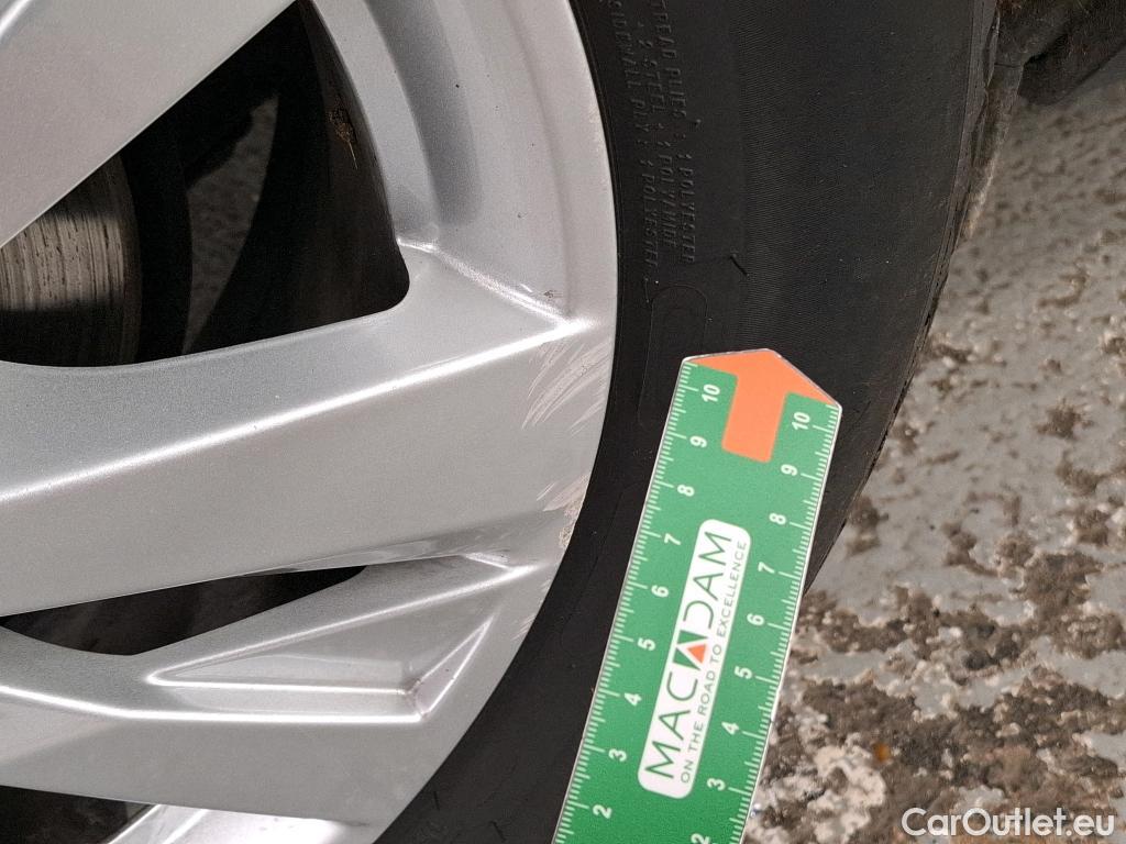  Peugeot  3008  II Active Pack 1.5 HDi 130CV BVA8 E6d #16