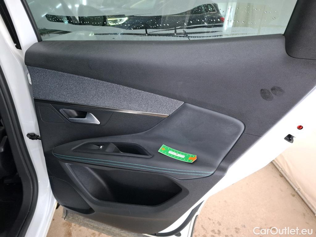  Peugeot  3008  Allure Pack 1.5 HDi 130CV BVM6 E6d #15