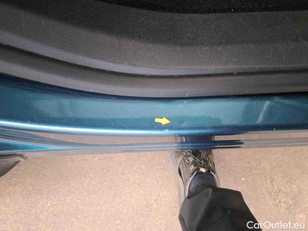  Peugeot  5008  Allure Business 1.5 HDi 130CV BVA8 E6 #53