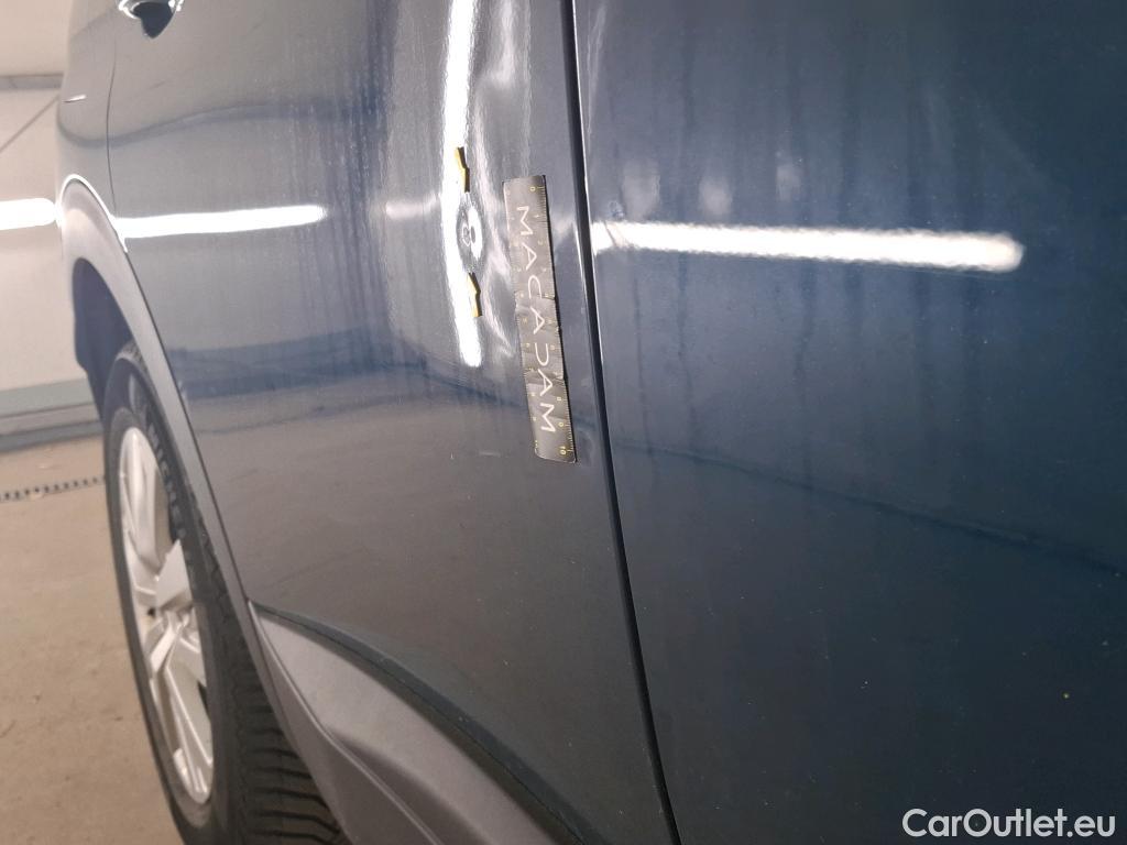  Peugeot  3008  Active Pack 1.5 HDi 130CV BVA8 E6d #28