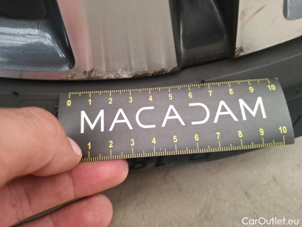  Peugeot  3008  Allure 1.5 HDi 130CV BVA8 E6d #63