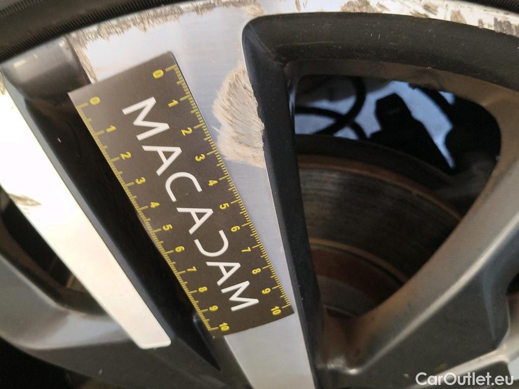  Peugeot  3008  II Allure Pack 1.5 HDi 130CV BVA8 E6d #5