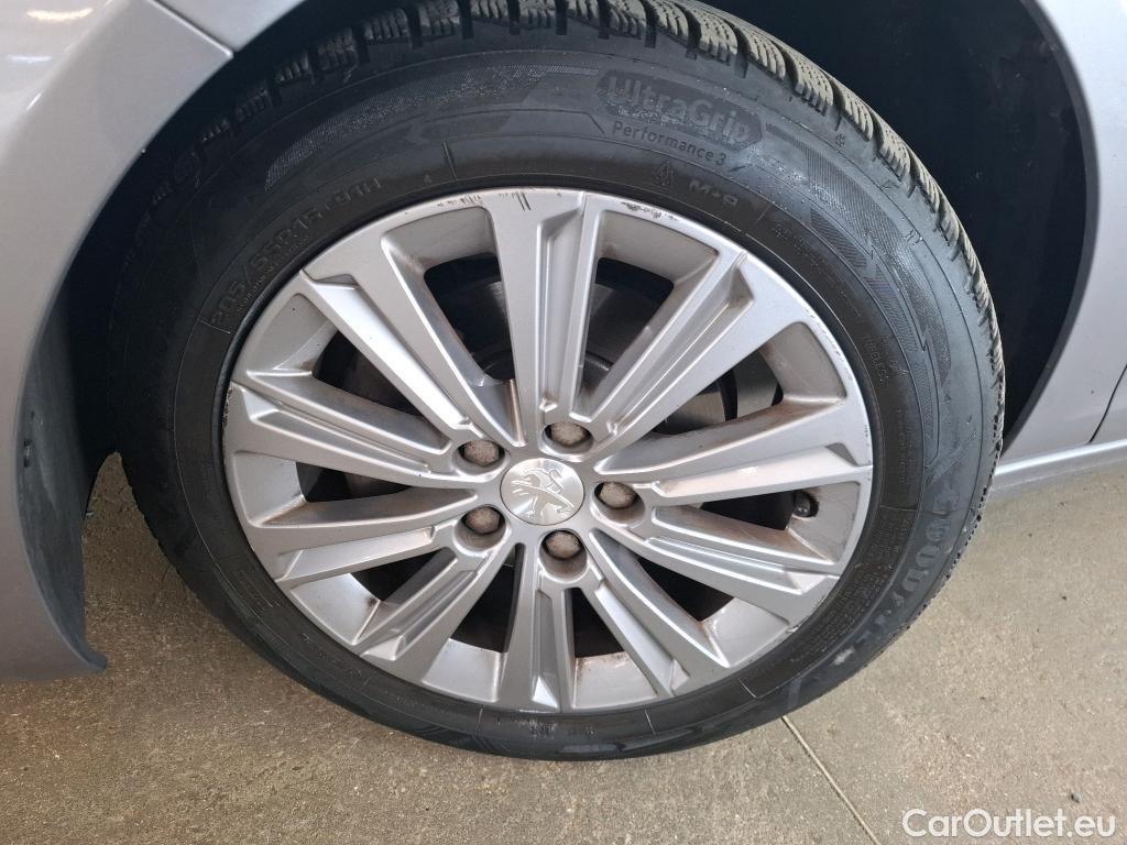  Peugeot  308  Allure 1.2 PureTech 130CV BVA8 E6d #13