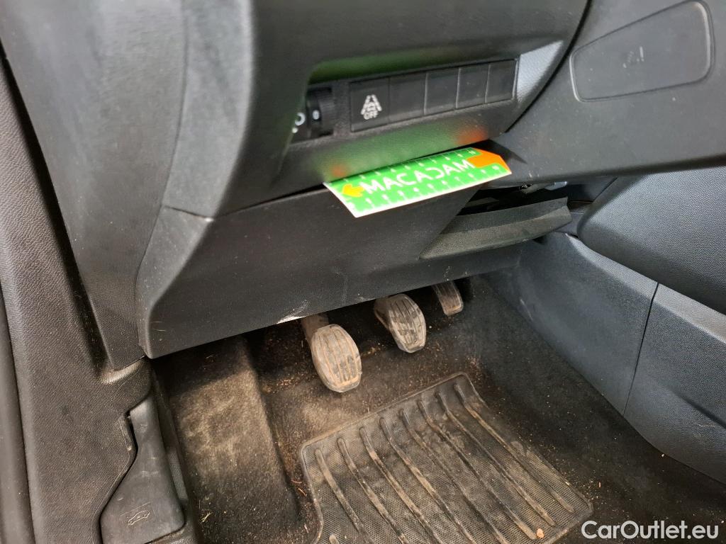  Peugeot  2008  Allure Business 1.5 HDi 100CV BVM6 E6d #58