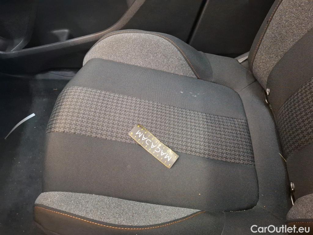  Peugeot  3008  Active Pack 1.5 HDi 130CV BVA8 E6d #29