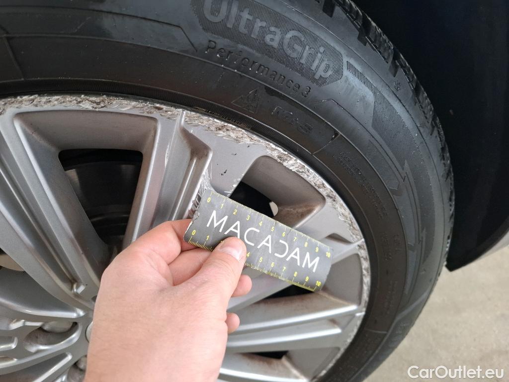  Peugeot  308  Allure 1.2 PureTech 130CV BVA8 E6d #24