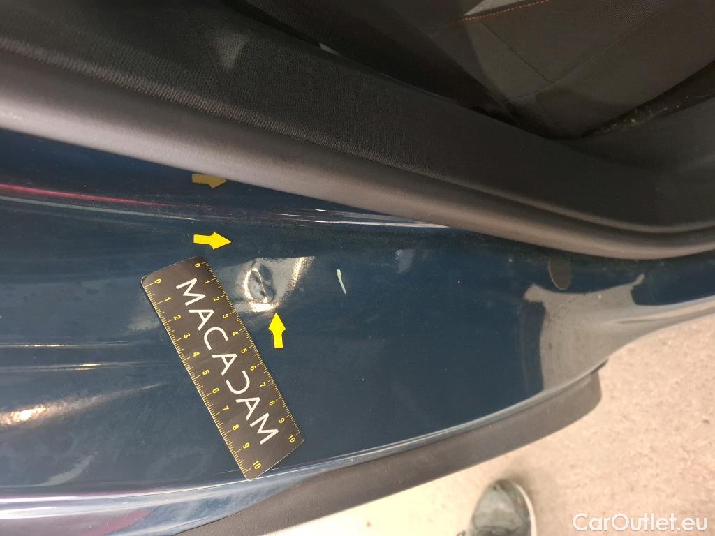  Peugeot  3008  Active Pack 1.5 HDi 130CV BVA8 E6d #23