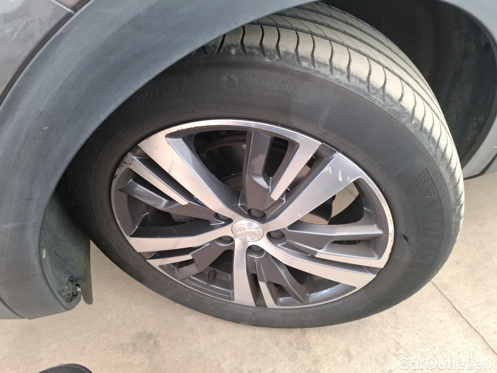  Peugeot  3008  Allure 1.5 HDi 130CV BVA8 E6d #35