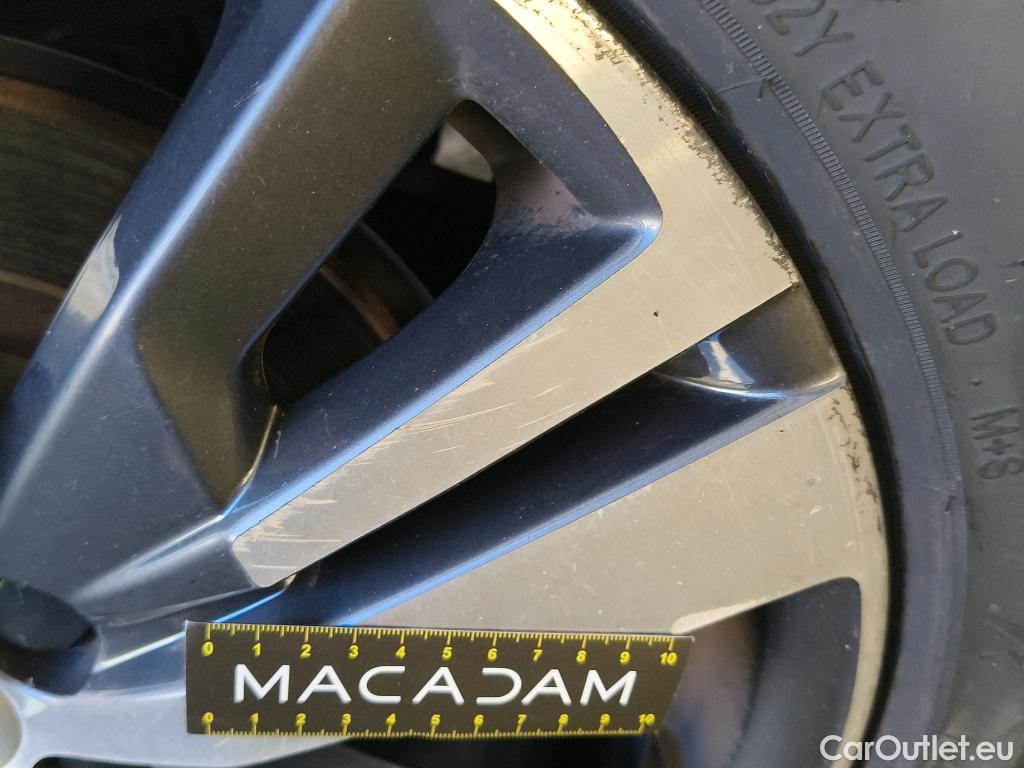  Peugeot  3008  II Allure Pack 1.5 HDi 130CV BVA8 E6d #61