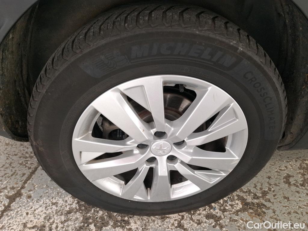  Peugeot  3008  II Active Pack 1.5 HDi 130CV BVA8 E6d #13