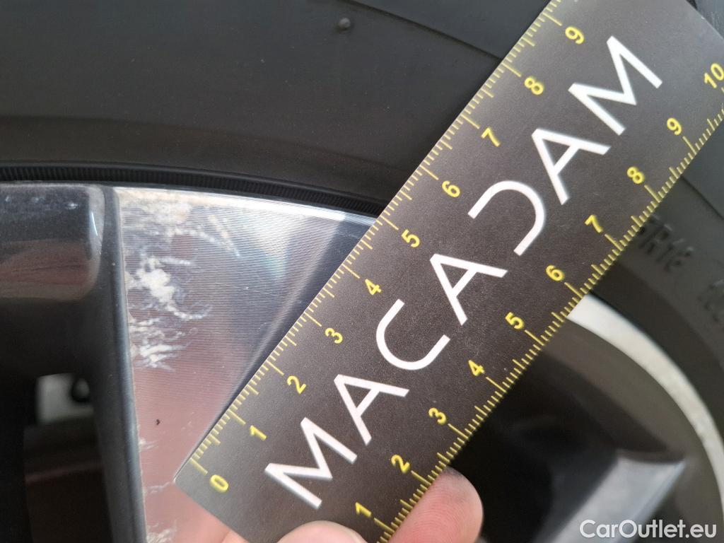  Peugeot  3008  Allure 1.5 HDi 130CV BVA8 E6d #49