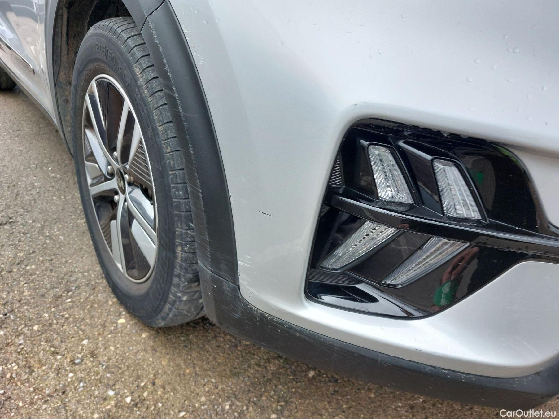  KIA  Niro KIA  / 2019 / 5P / crossover 1.6 GDi PHEV 104kW (141CV) Drive #4