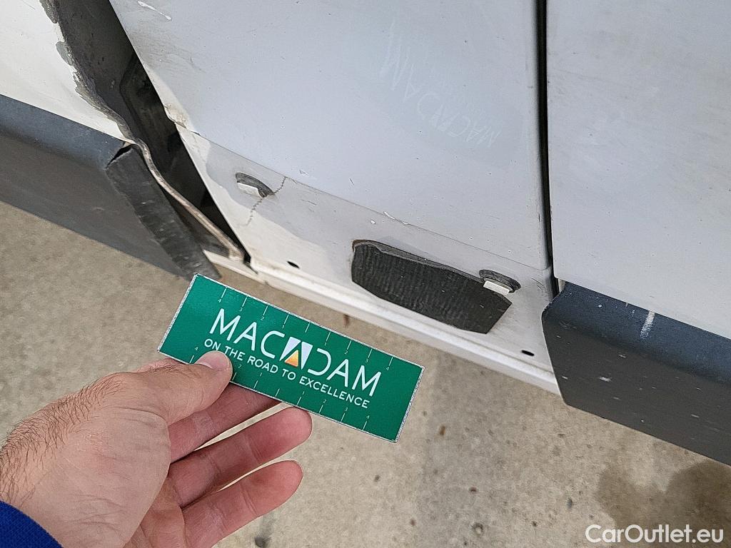  Citroen  Jumper CITROEN  / 2014 / 4P / furgón BlueHDi 88KW (120CV) Furgón 35L2H2 #68