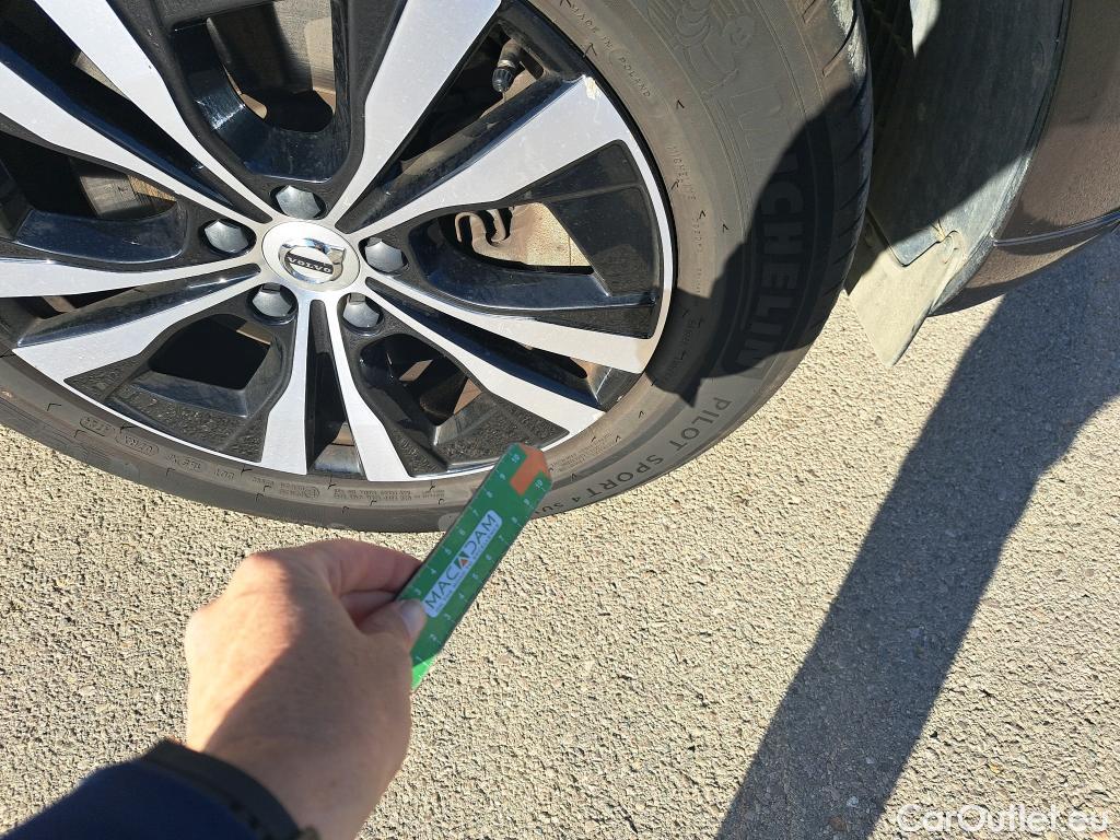  Volvo  XC60 VOLVO  / 2017 / 5P / todoterreno 2.0 T6 AWD Recharge Inscription Exp Auto #11