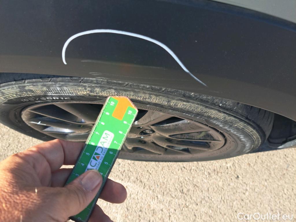  Mini  Mini   / 2021 / 3P / berlina con portón COOPER #32