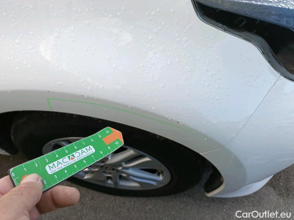  Toyota  Yaris TOYOTA  / 2020 / 5P / berlina con portón 1.5 120H Business Plus #14