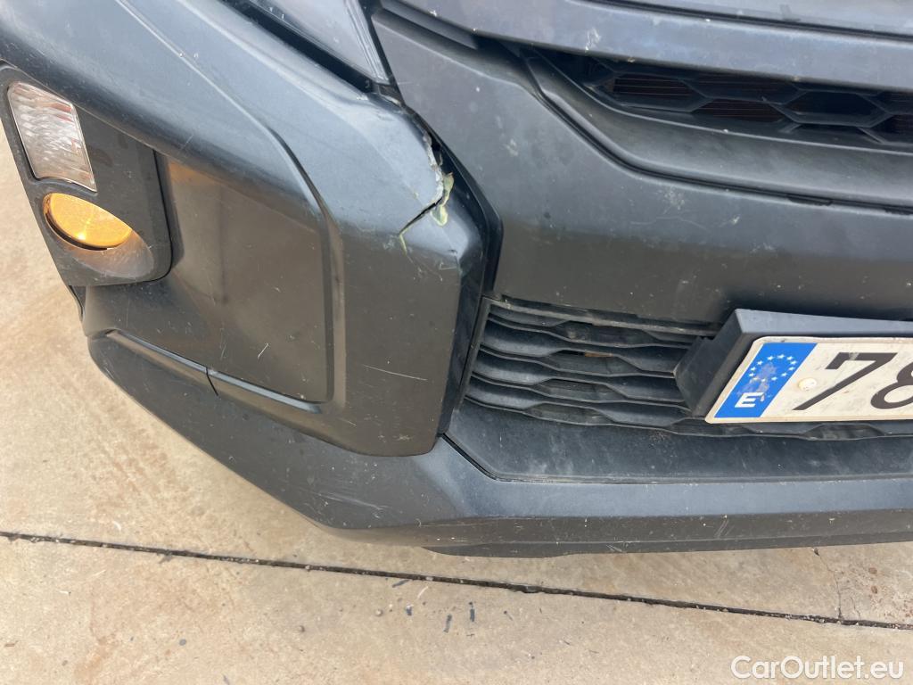  Mitsubishi  L200 MITSUBISHI  / 2019 / 4P / pickup doble cabina D/C 220 DI-D M-Pro #3