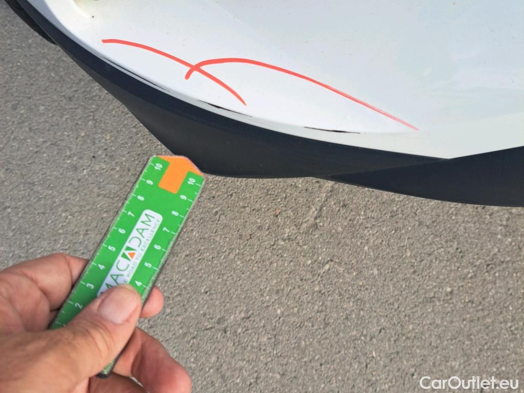  Toyota  C-HR TOYOTA  / 2019 / 5P / todoterreno 1.8 125H Active #21