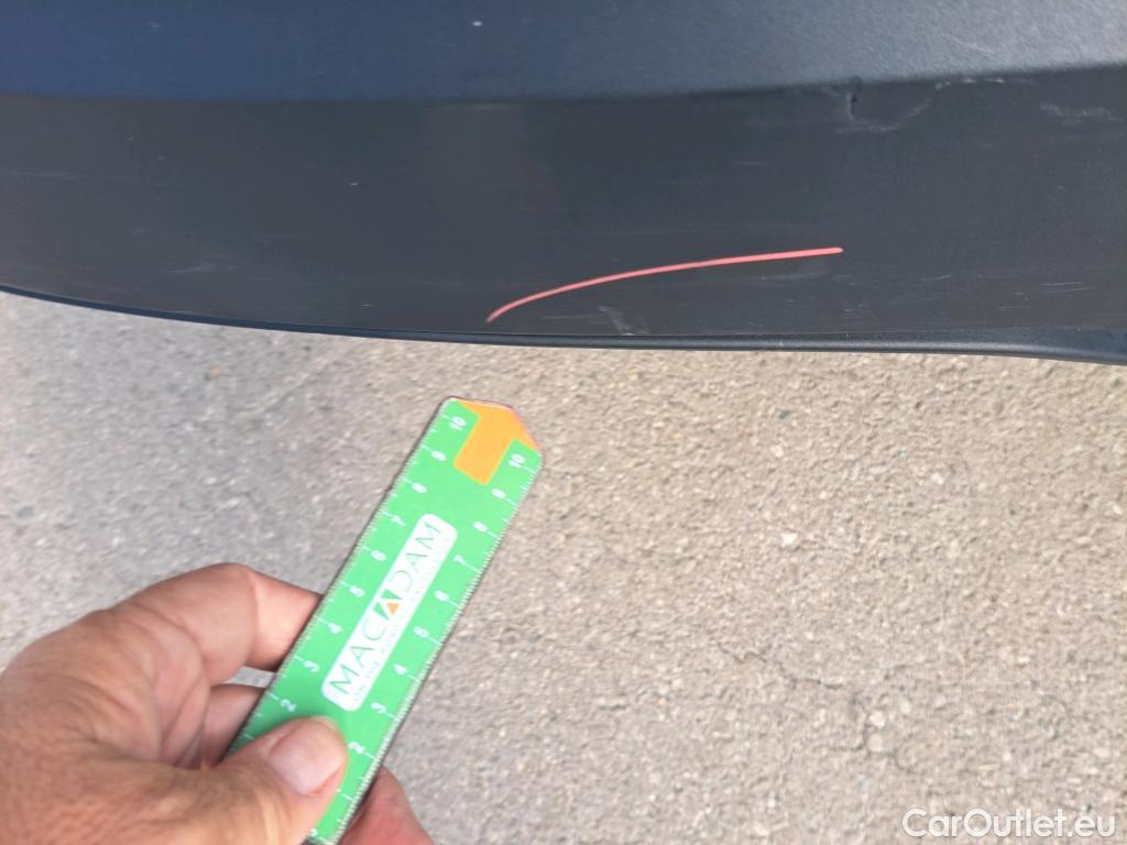  Toyota  C-HR TOYOTA  / 2019 / 5P / todoterreno 1.8 125H Active #23