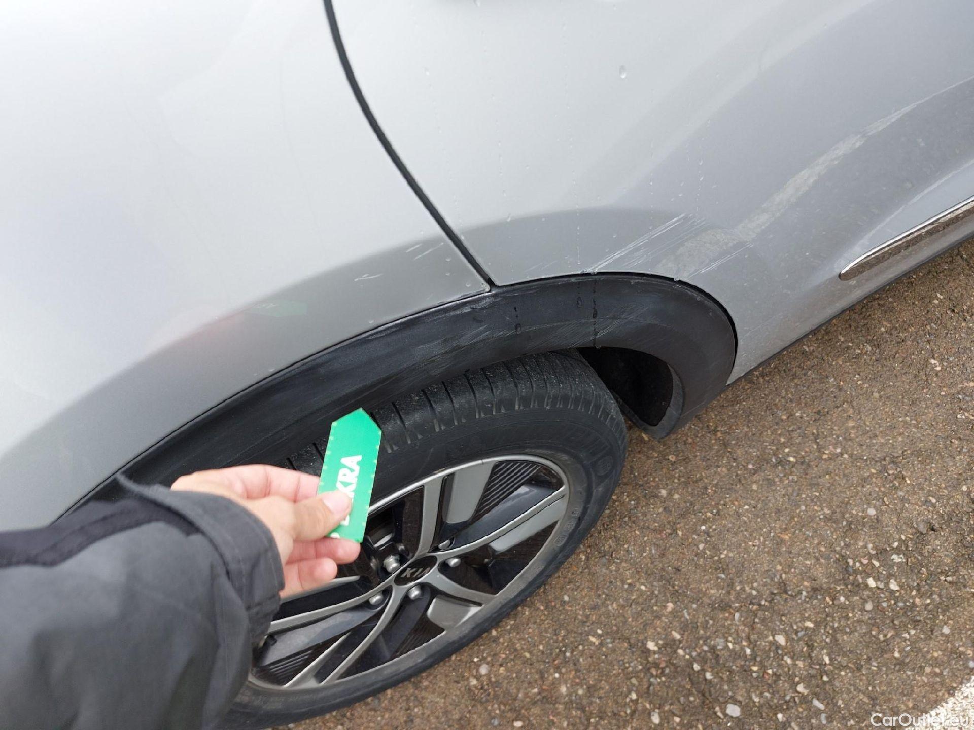  KIA  Niro KIA  / 2019 / 5P / crossover 1.6 GDi PHEV 104kW (141CV) Drive #13