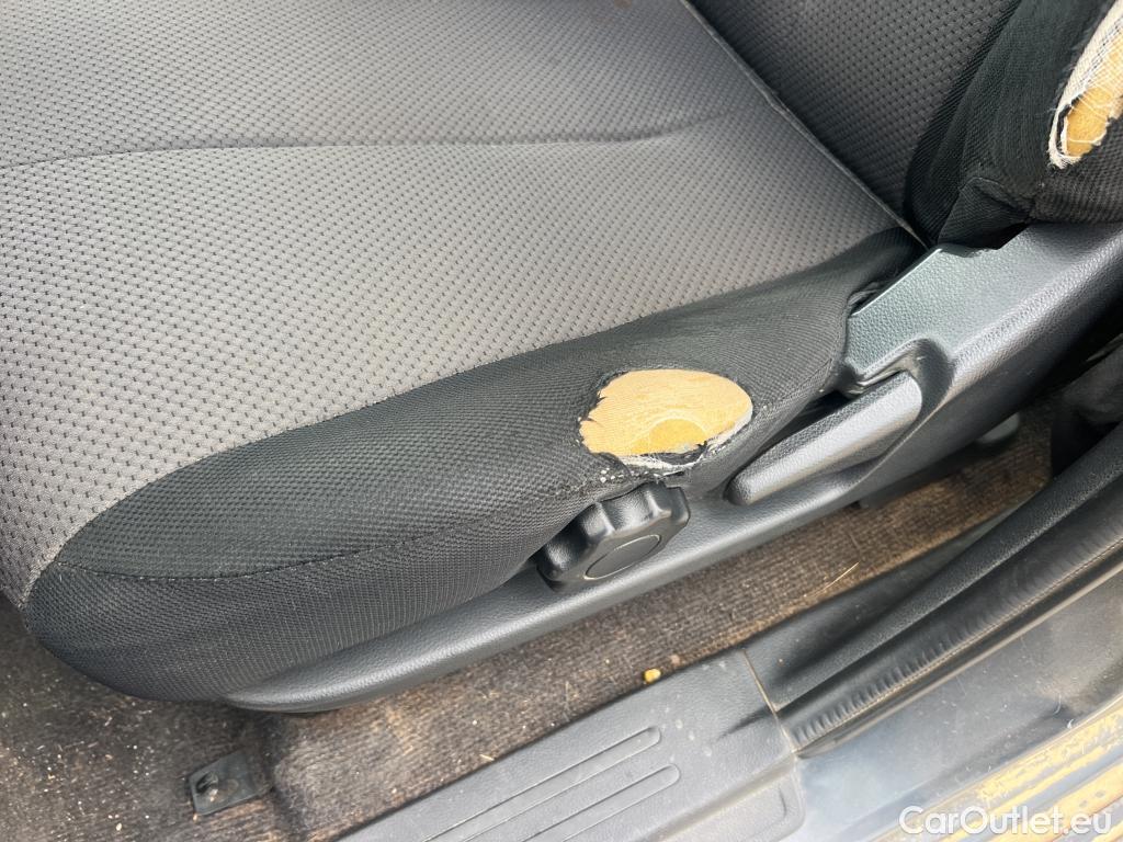  Mitsubishi  L200 MITSUBISHI  / 2019 / 4P / pickup doble cabina D/C 220 DI-D M-Pro #29