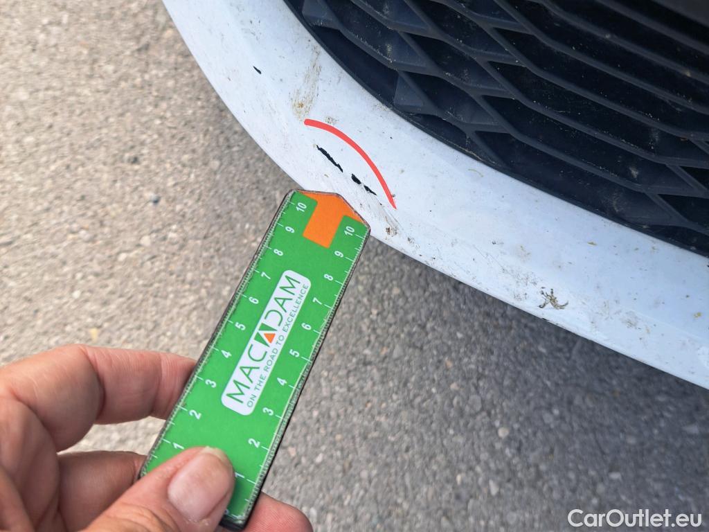  Toyota  C-HR TOYOTA  / 2019 / 5P / todoterreno 1.8 125H Active #14