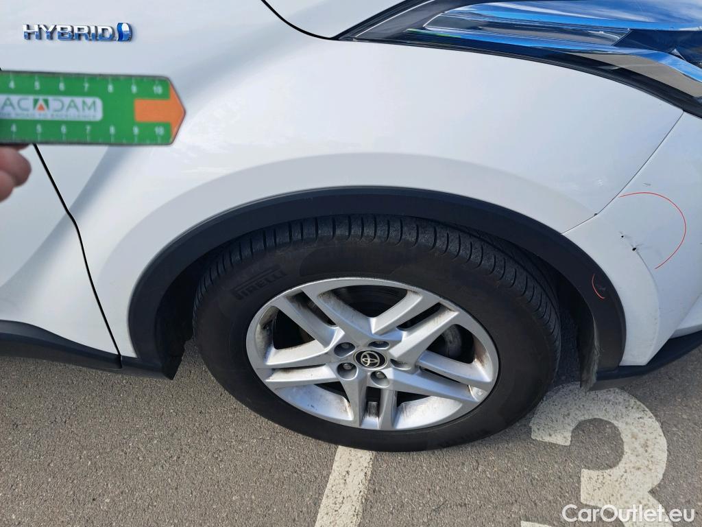  Toyota  C-HR TOYOTA  / 2019 / 5P / todoterreno 1.8 125H Active #28