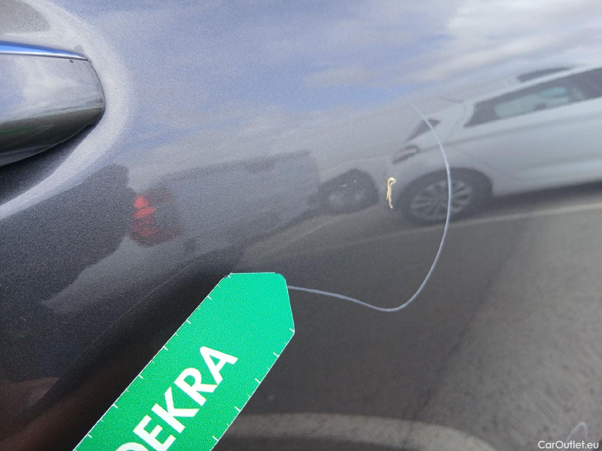  Mercedes  GLB Clase   200 d (247.612)AMG AMG Line 150CV AT8 E6d #44