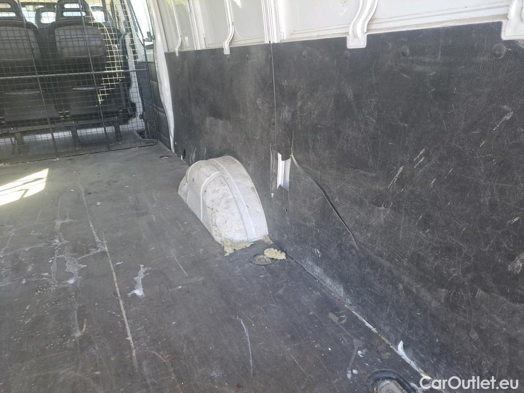  Iveco  Daily IVECO  / 2019 / 4P / combi 35S 14H V 4100/H2 16H M3 #100